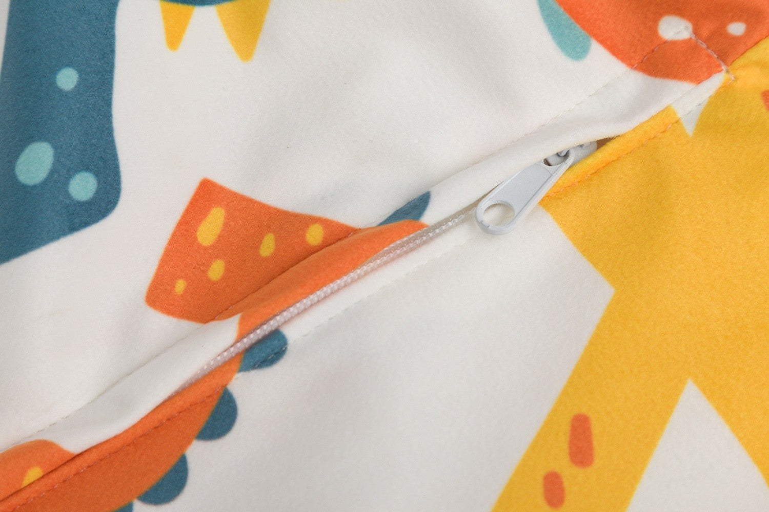 Pufa Fuzzy Modern Velvet