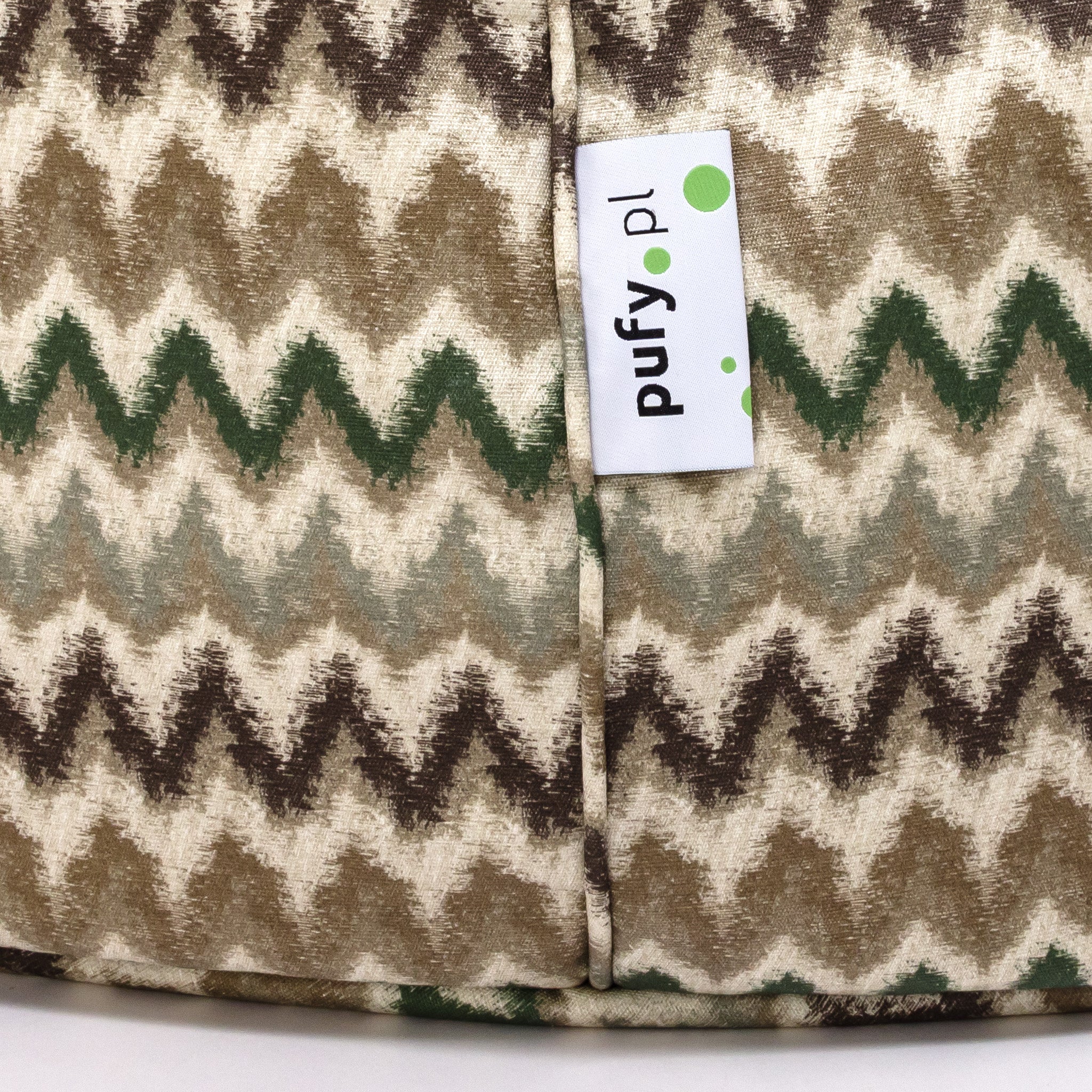 Fuzzy Modern Outdoor Zygzaki