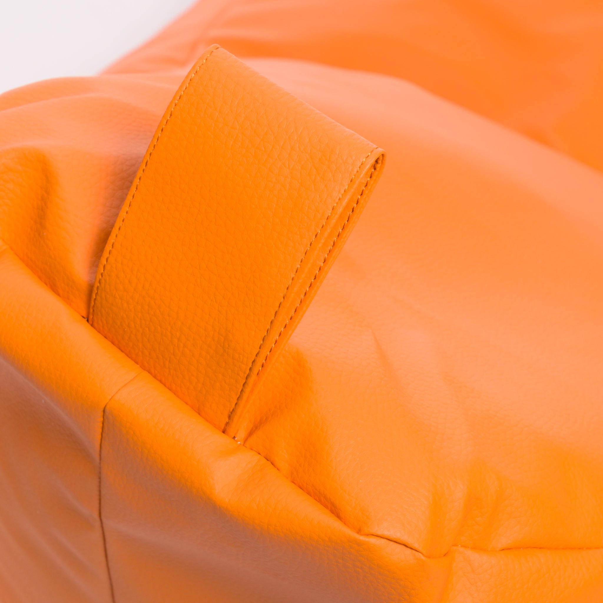 Fotel Keiko M Ekoskóra